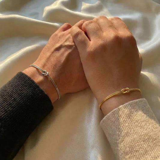 Forever Knot Armband