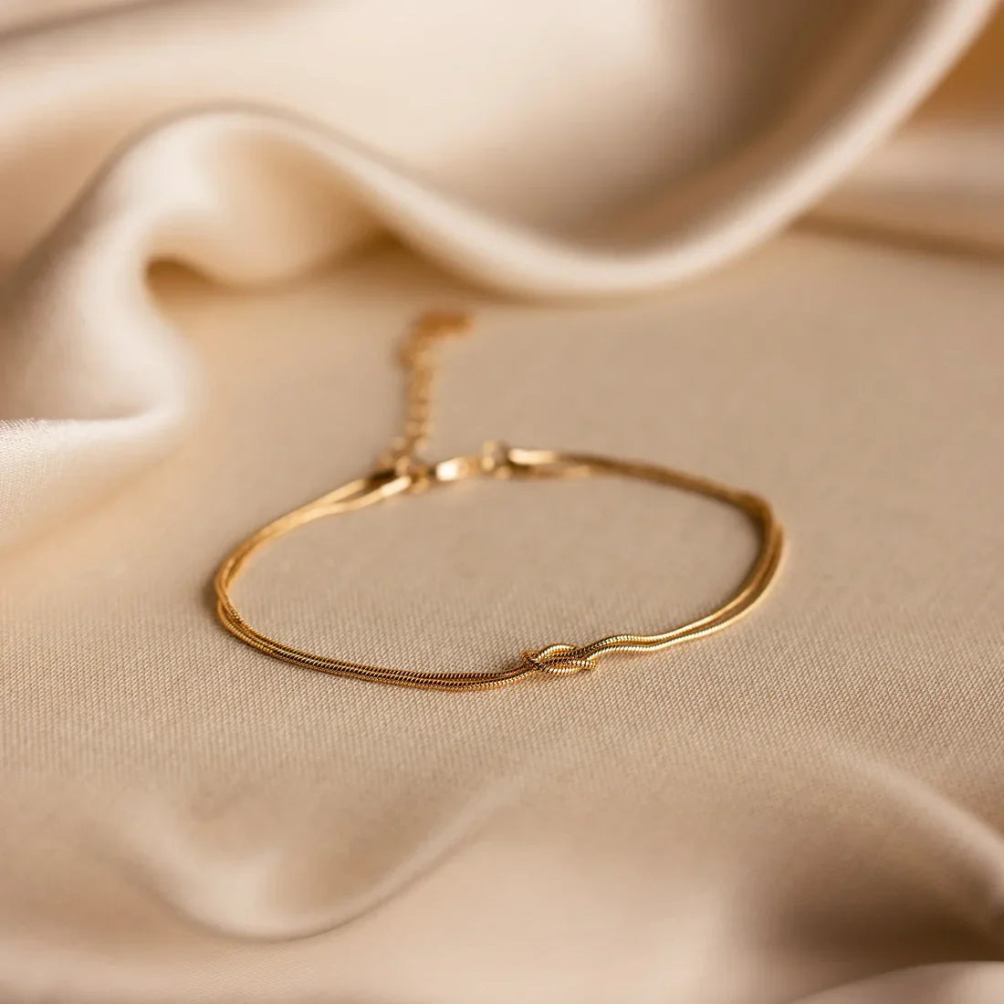 Forever Knot Armband